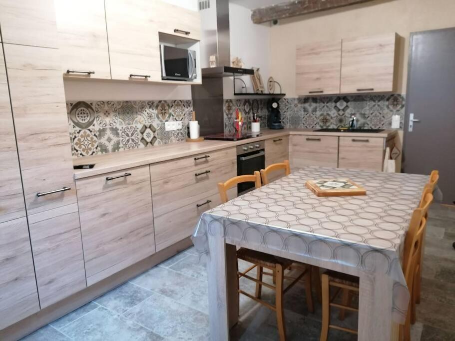 Agreable Maison De Village. Castellane Extérieur photo