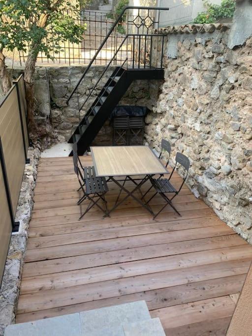 Agreable Maison De Village. Castellane Extérieur photo